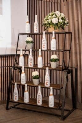 Floristería a Domicilio en Barcelona, flores icónicas, ramos de temporada, plantas, arreglos florales para bodas y eventos.