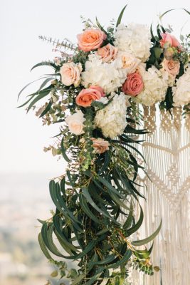 Floristería a Domicilio en Barcelona, flores icónicas, ramos de temporada, plantas, arreglos florales para bodas y eventos.